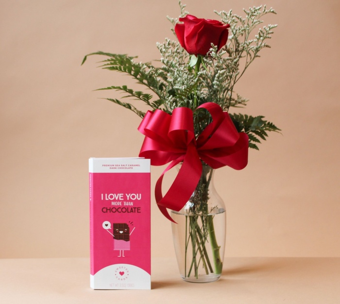Yummy  Duo- Chocolate Card + Bud Vase